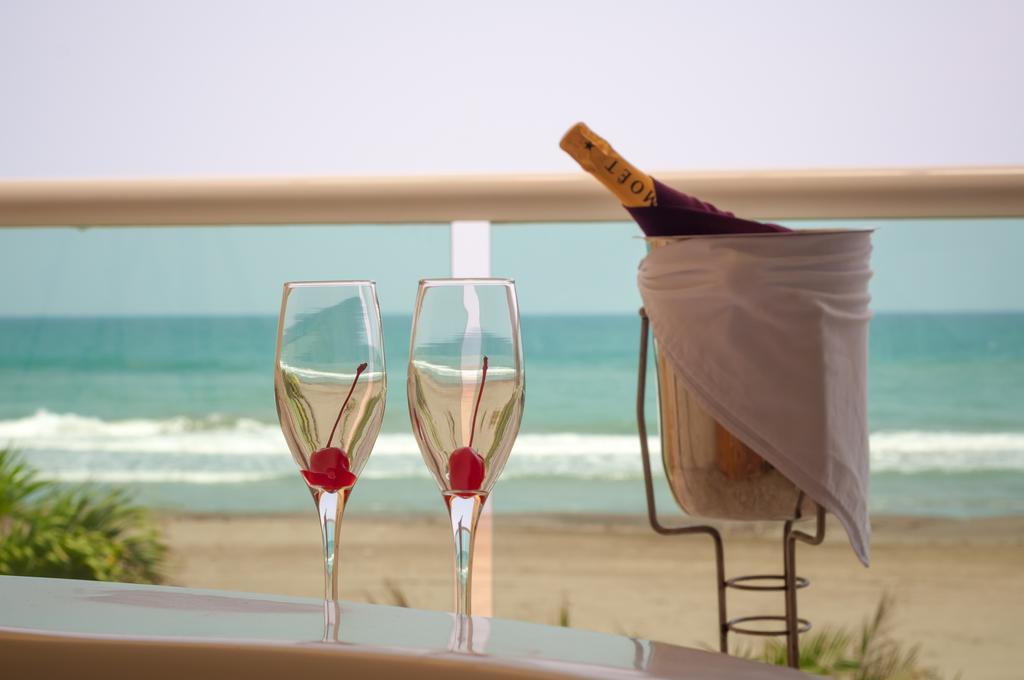 Artisan Playa Esmeralda Family Beach Hotel Playa Chachalacas 外观 照片
